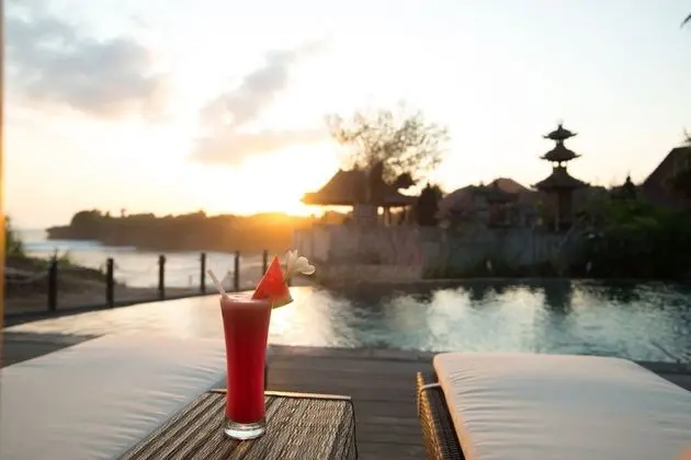 D'Byas Beach Club and Villa - Havuz