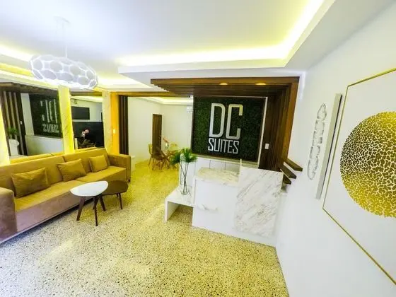 DC Suites Aeropuerto - Lobi