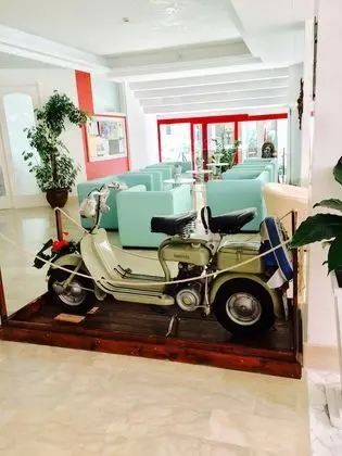 Hotel De Amicis - Lobi