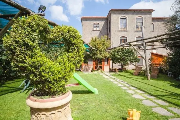 Villa De Angelis