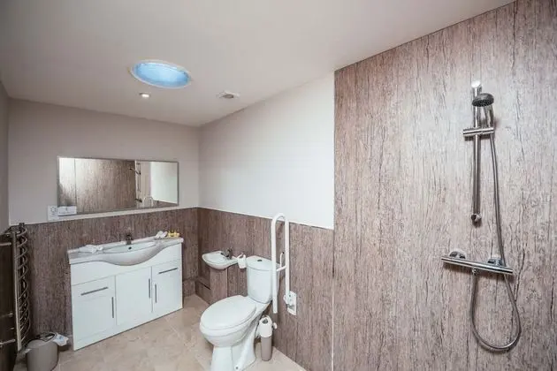 De Courceys Manor Cottages - Banyo Tipleri