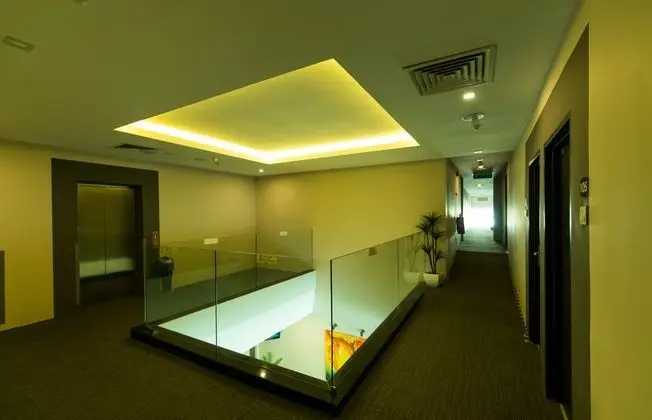 De Elements Business Hotel - Lobi