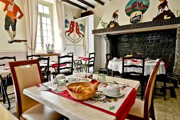 Hotel de France - Yerinde Yemek