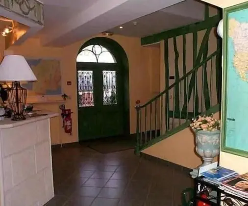 Hotel de la Tour - Lobi