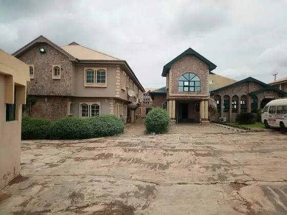 De Lawrence Court and Suites Abeokuta