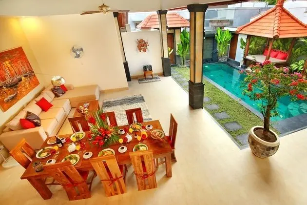 Villa De Liza Seminyak Beachside - Oda Düzeni