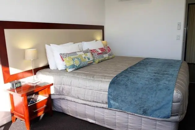 De Lorenzos Studio Apartments