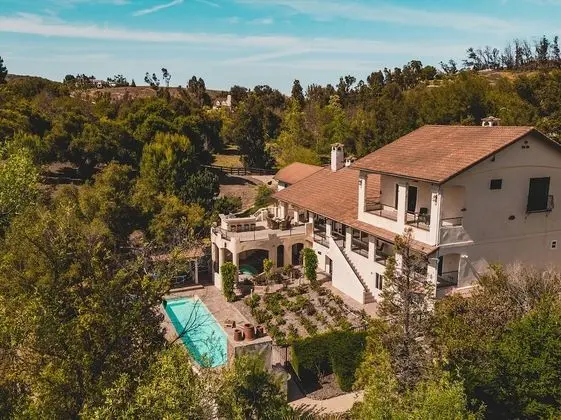 De Luz by Avantstay 5 Acre Estate w/ Lake, Pool & Hot Tub - İç Mekan