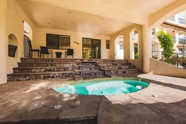 De Luz by Avantstay 5 Acre Estate w/ Lake, Pool & Hot Tub - İç Mekan