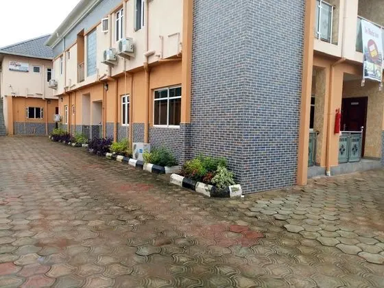 De Maria Inn
