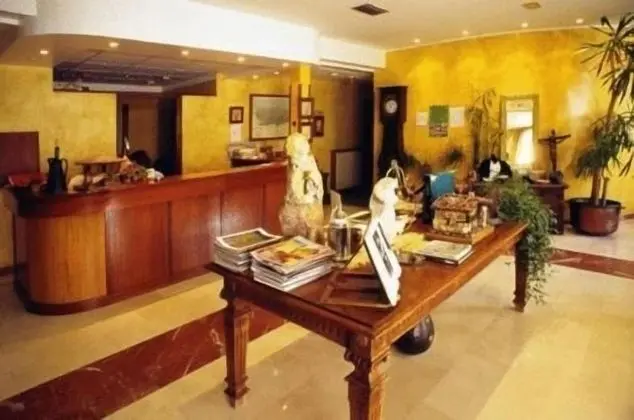 Villa de Nava - Lobi