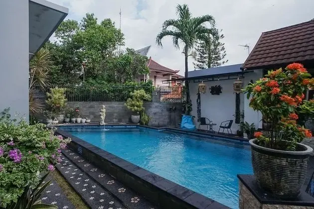 De Pavilla Homestay Bali - Havuz