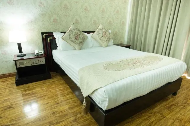 Hotel de Papae Intl - Oda