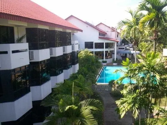 De Rhu Beach Resort Kuantan - 1