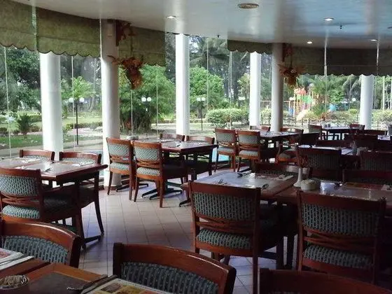 De Rhu Beach Resort Kuantan - Yeme / İçme