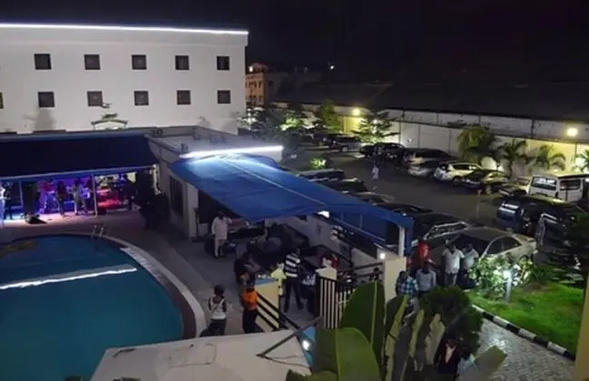 De Santos Hotel