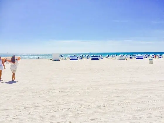 De Soleil Hotel on Ocean Drive - Plaj