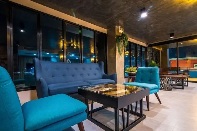 De V Loft Hotel - Lobi