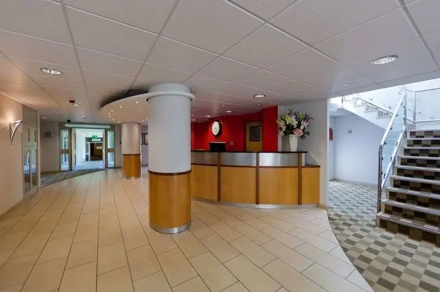 De Vere Horsley Estate - Lobi