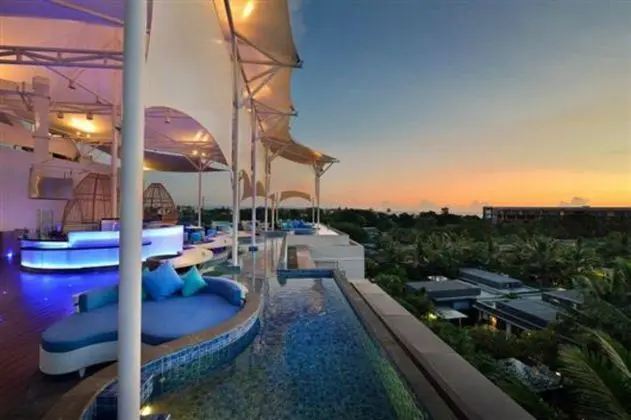 de Vin Sky Hotel Seminyak