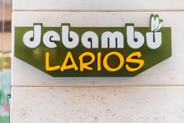 Debambu Larios - Dış Mekan