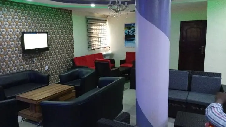De'Bliss Gold Hotel & Suite - Lobi