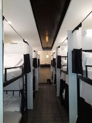 Deck 3 Airport Dormitory - Oda