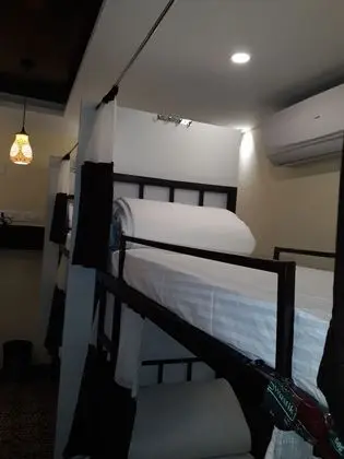 Deck 3 Airport Dormitory - Oda