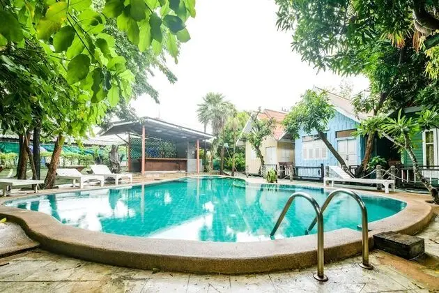 Deeden Pattaya Resort - Havuz