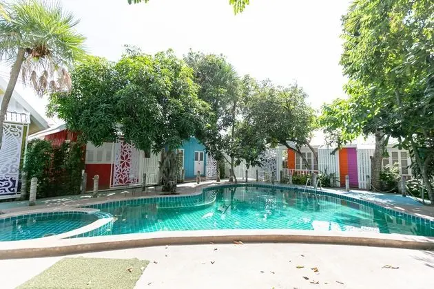 Deeden Pattaya Resort - Havuz