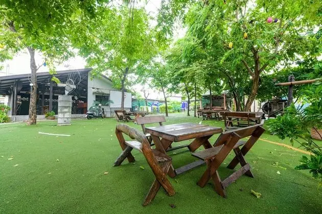 Deeden Pattaya Resort - Yerinde Yemek