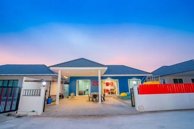 Deep Blue Poolvilla Huahin