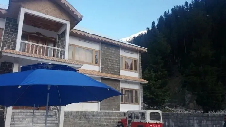 Hotel Deep Forest