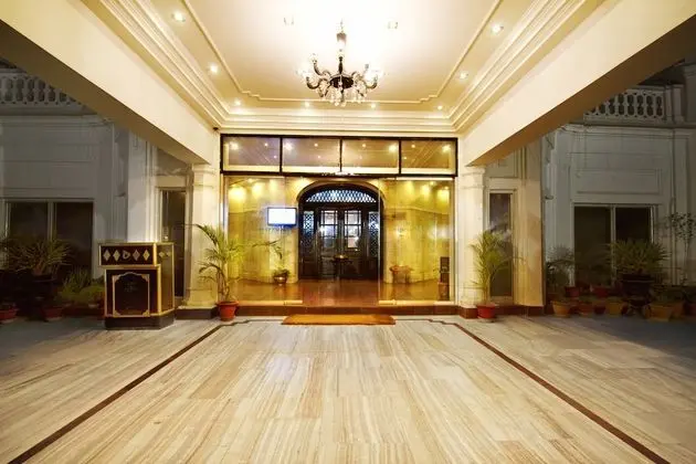 Hotel Deep Palace
