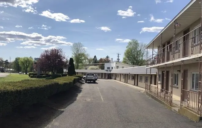 Deep Well Motel - Dış Mekan