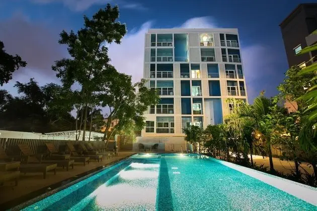 DeeProm Pattaya Hotel - Dış Mekan