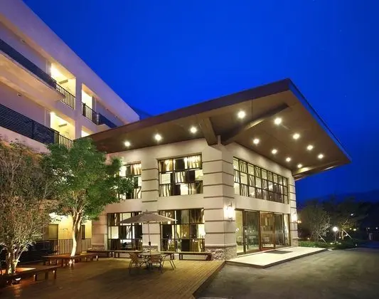 THE DEER RESORT