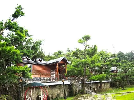 THE DEER RESORT