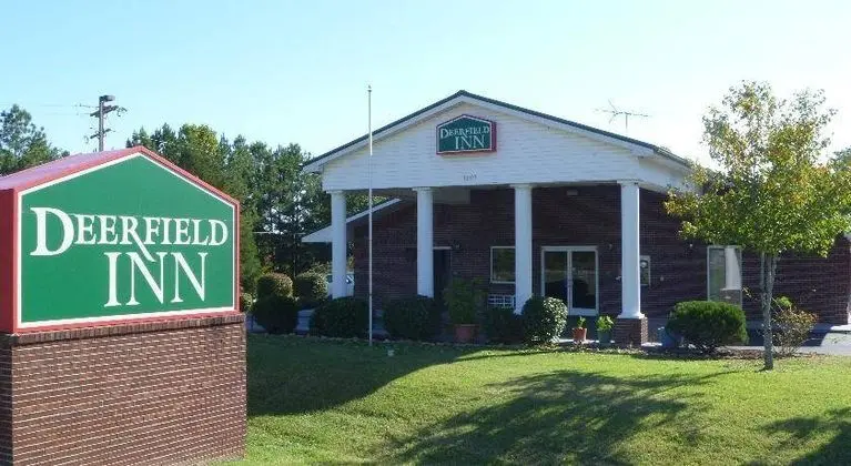 Deerfield Inn & Suites - Genel