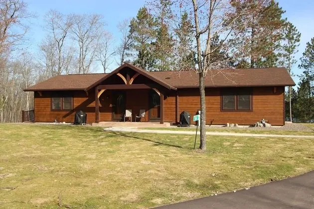 Deerwood Resort - Pine Bluff Cottage 2
