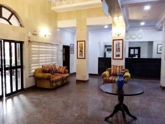 Dees Hotels Apartment & Suites - Lobi