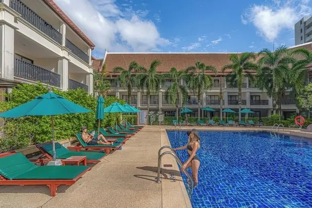 Deevana Patong Resort & Spa - Havuz