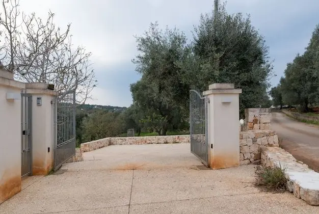 Villa Degli Ulivi con Piscina by Wonderful Italy