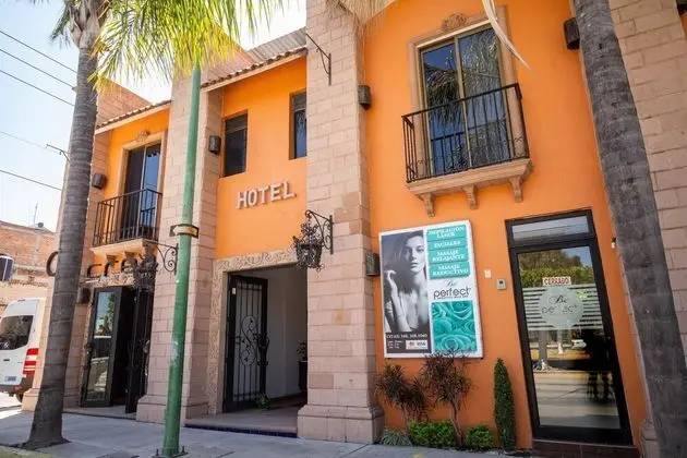 Hotel Degollado - 1