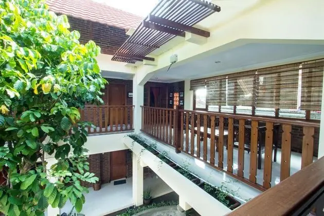 DEHOSTEL