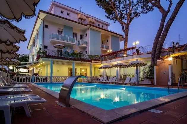 Hotel Villa dei Fiori - Havuz