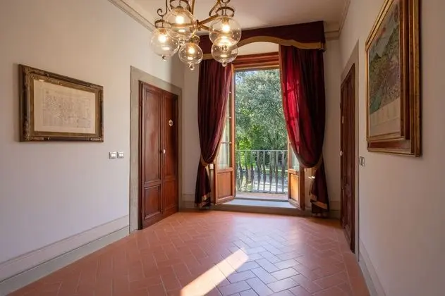 Villa dei Marchesi - Lobi