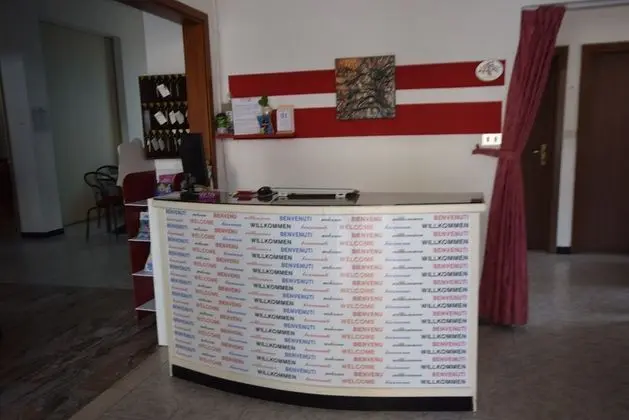 Hotel Villa Dei Platani - Lobi
