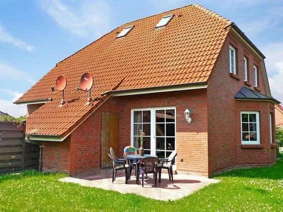 Deichkrone Dornum in Dornum