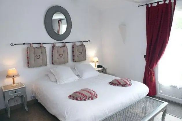 Hotel Dejeunez Sous L'Arbre